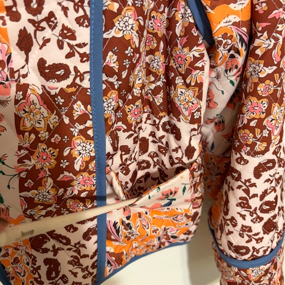 Quilted Jacket - Picture 2 of 7